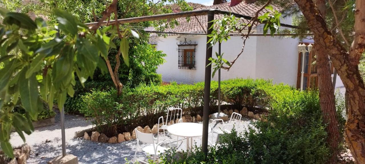 Casas Cueva Y Cortijo La Tala En Guadix Hotel Exterior photo