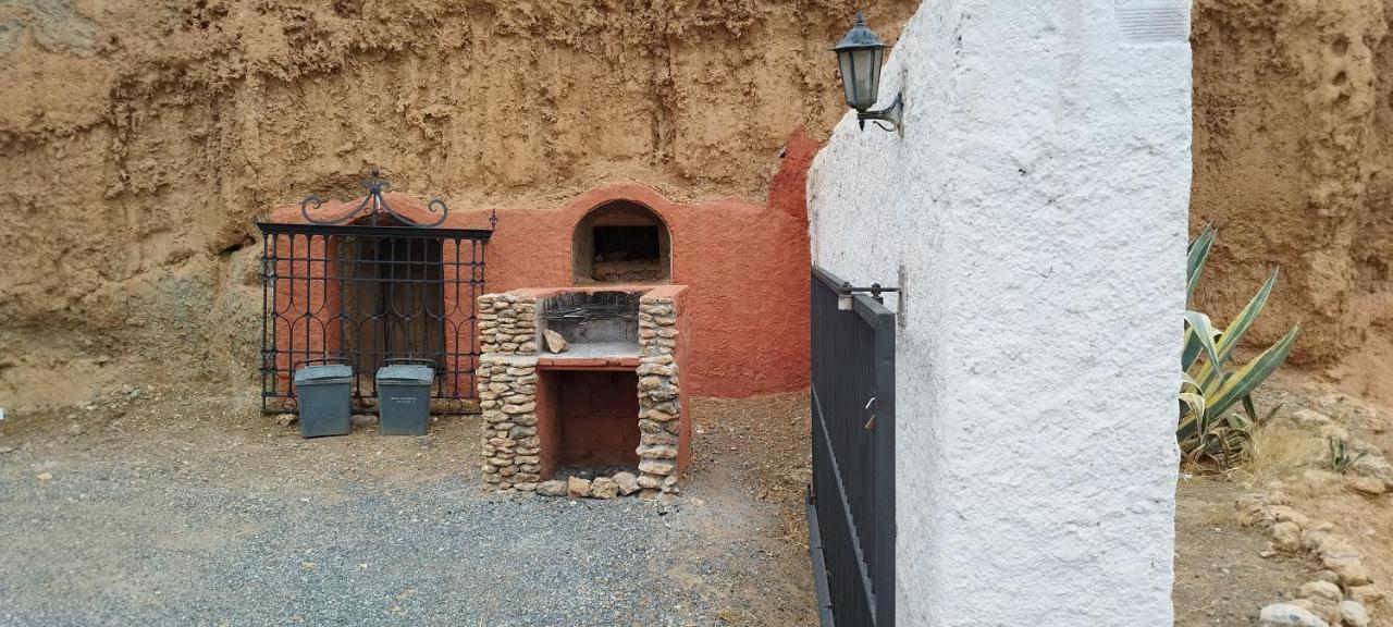 Casas Cueva Y Cortijo La Tala En Guadix Hotel Exterior photo